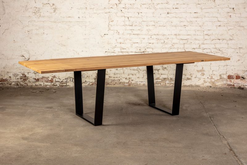 Stół drewniany rozkładany z metalowymi nogami CULMEN • VratislaviaMeble
