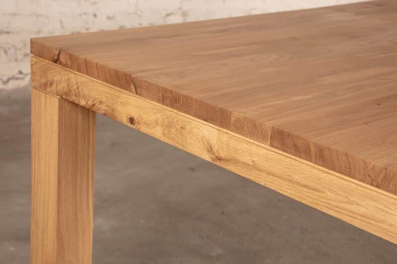 Stół drewniany rozsuwany do salonu VALCUM • VratislaviaMeble